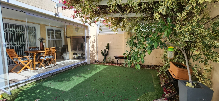 3 Bedroom Property for Sale in Sunningdale Western Cape